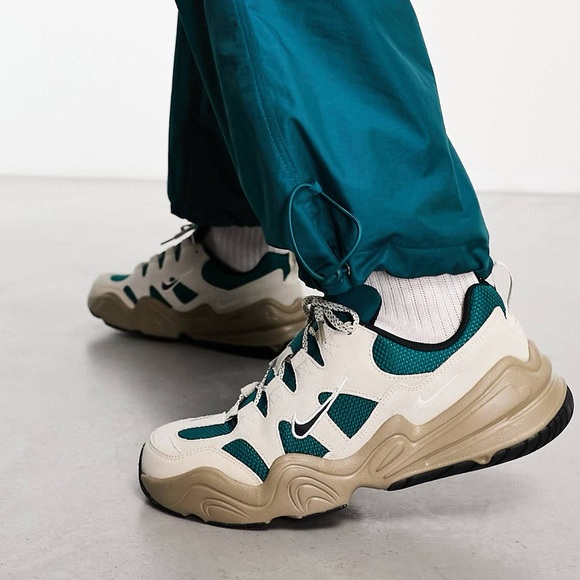 Nike W Tech Hera LT Orewood Brown Black Women's Size 6-10 [DR9761 110] - Picture 4 of 14